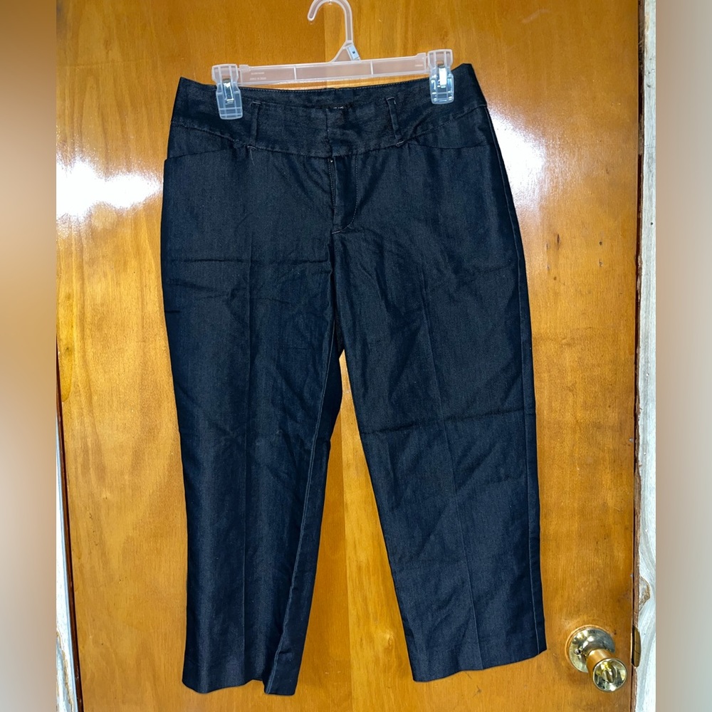 Casual blue capris
